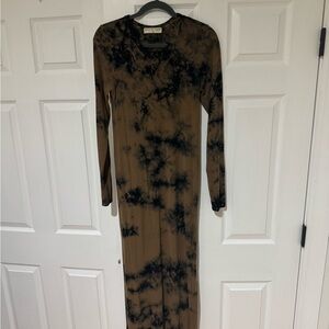 Electric & Rose Brown and Black Tie-Dye Long Sleeve Maxi Dress